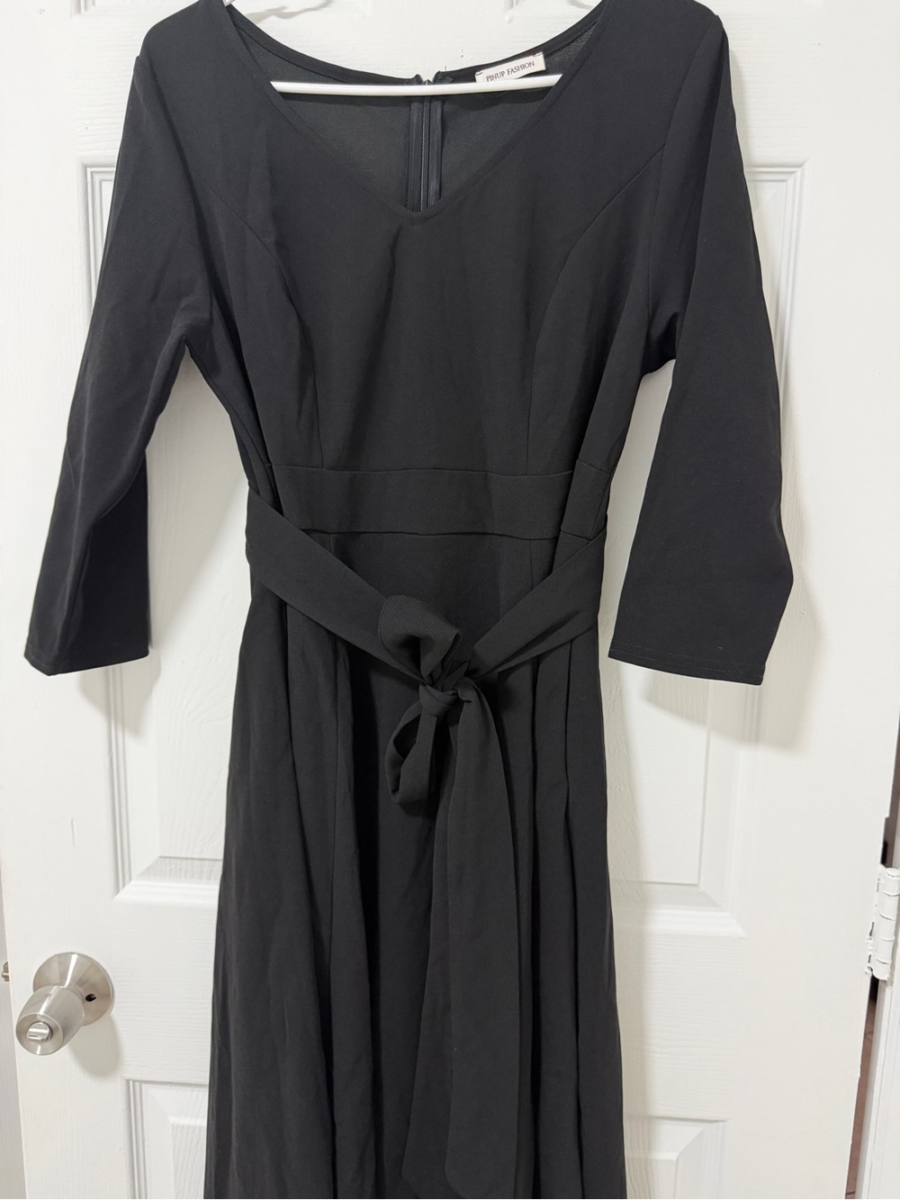 Long-Sleeve Black Tie-Waist Midi Dress